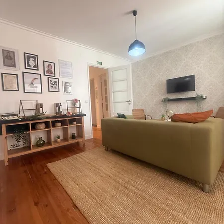 Bogage Boutique House *